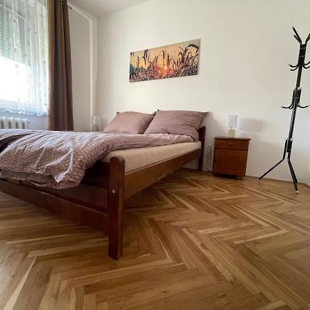 Apartman Jnj Velkomoravska Оломоуц Экстерьер фото
